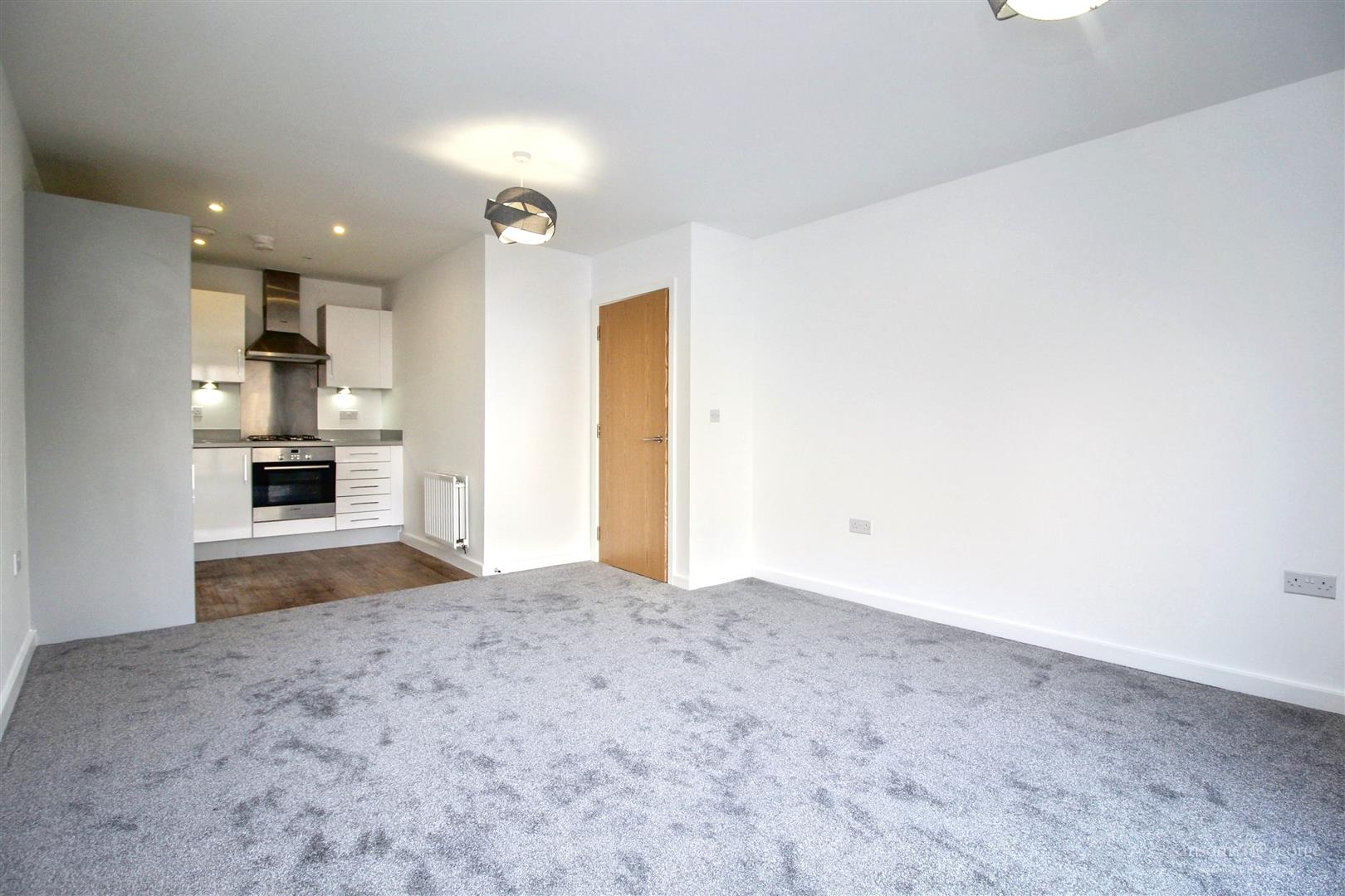 1 bed property in Southcote Lane, Reading